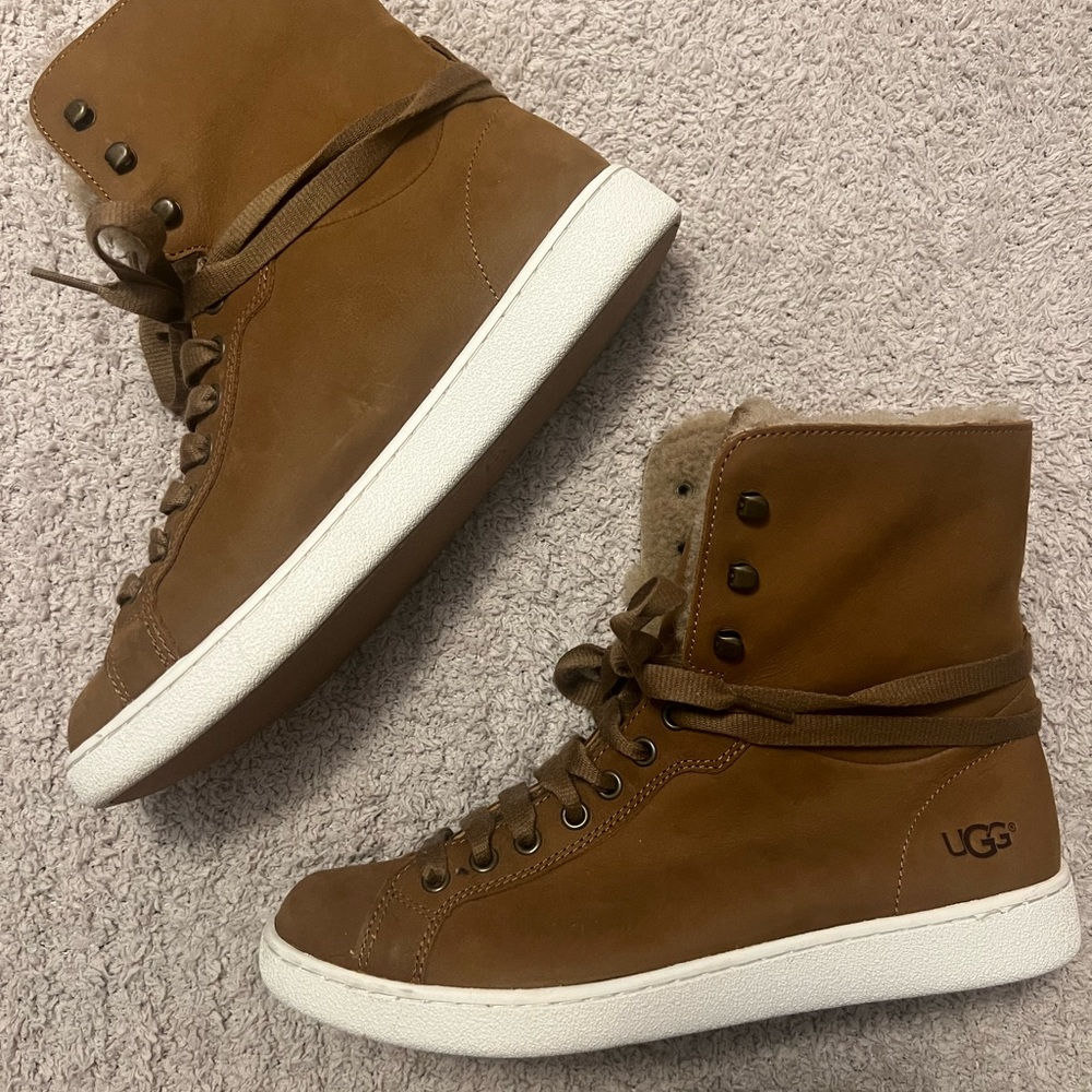 Genuine Ugg Starlyn in Chestnut